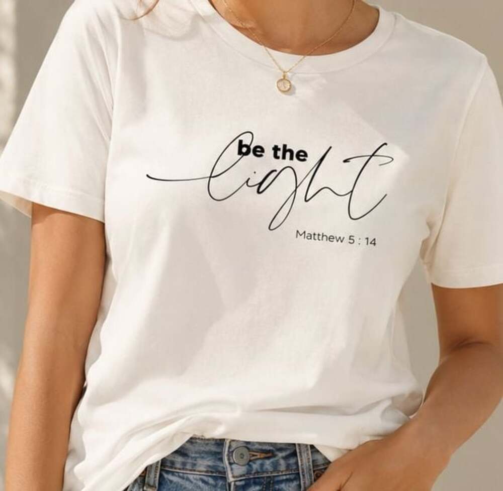 L- Lace & Lilac Be the Light Matthew 5:14 Graphic cotton T-Shirt
